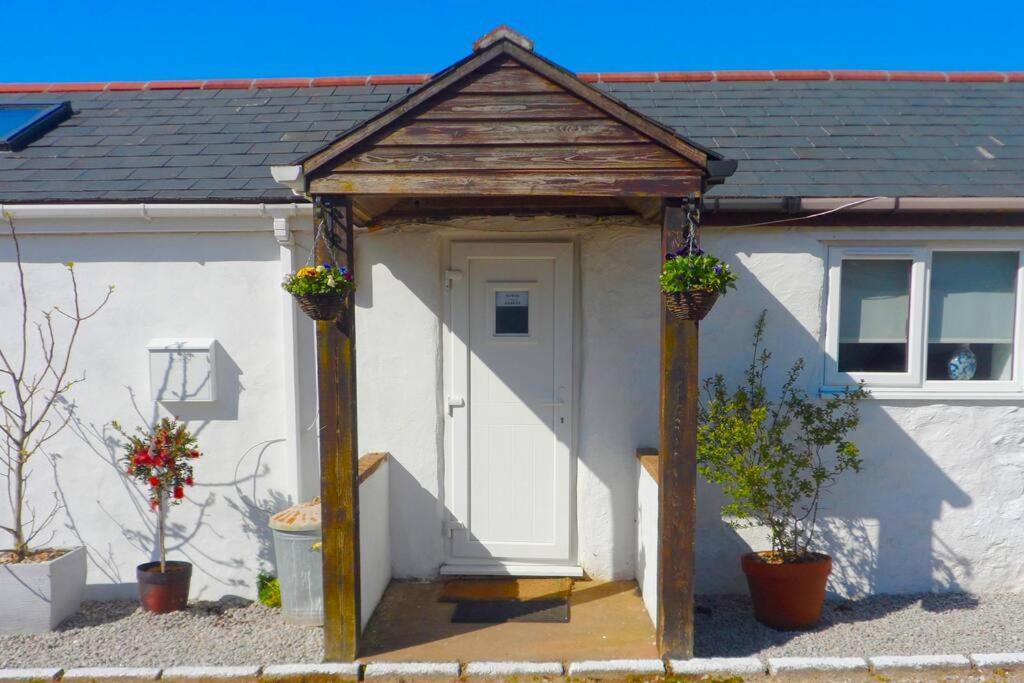 Stunning Annexe 1 Luxury Bedroom, Eating Area & Bathroom Only! 特鲁罗 外观 照片