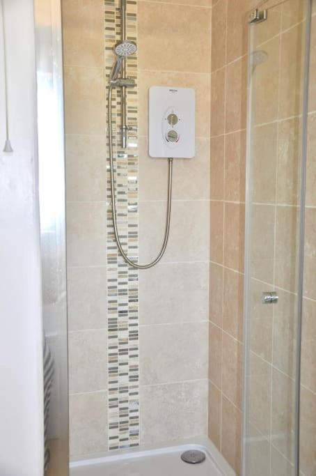 Stunning Annexe 1 Luxury Bedroom, Eating Area & Bathroom Only! 特鲁罗 外观 照片